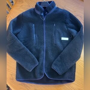 New Amazon Essentials Black Fleece Jacket